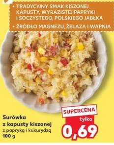 surówka z kapusty kiszonej z papryką i kukurydzą