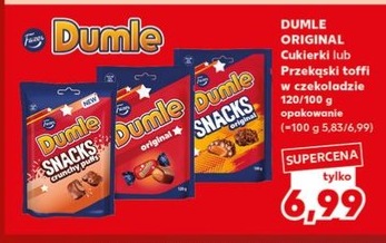 Cukierki lub przekąski toffi w czekoladzie