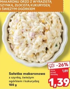 sałatka makaronowa z szynką, świeżym ogórkiem i kukurydzą