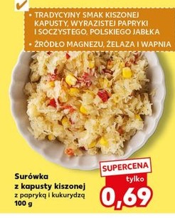 surówka z kapusty kiszonej z papryką i kukurydzą